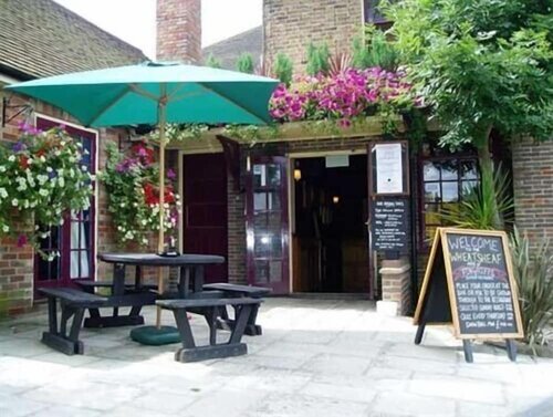Гостиница The Wheatsheaf Inn
