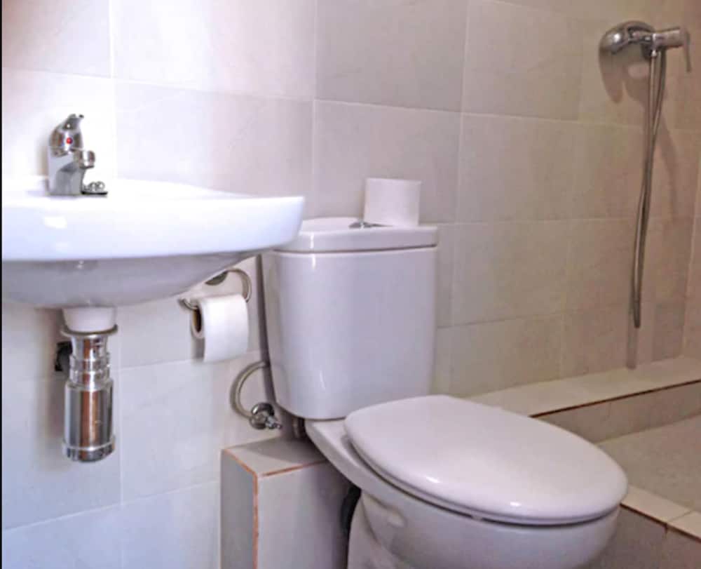 Фото Hostal Delfos