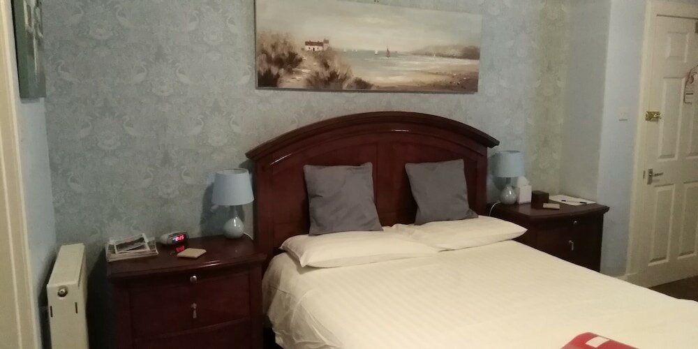 Фото № 29 Well Street B & B