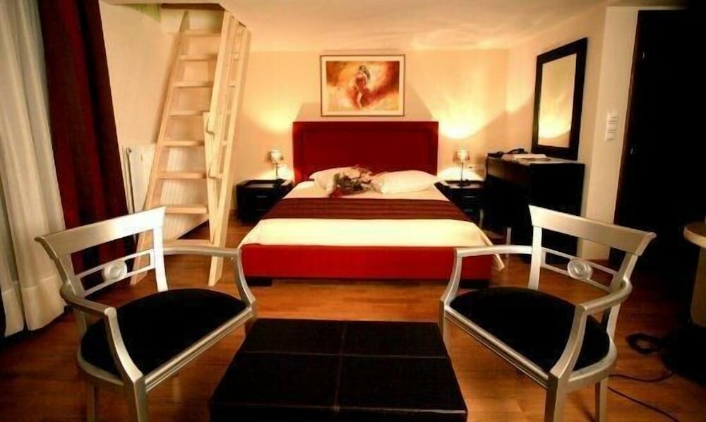 Фото Epavlis Meteora Suites Hotel