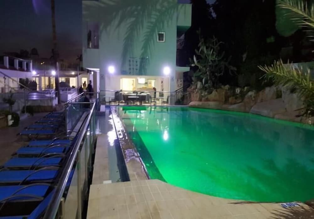 Фото отеля 3