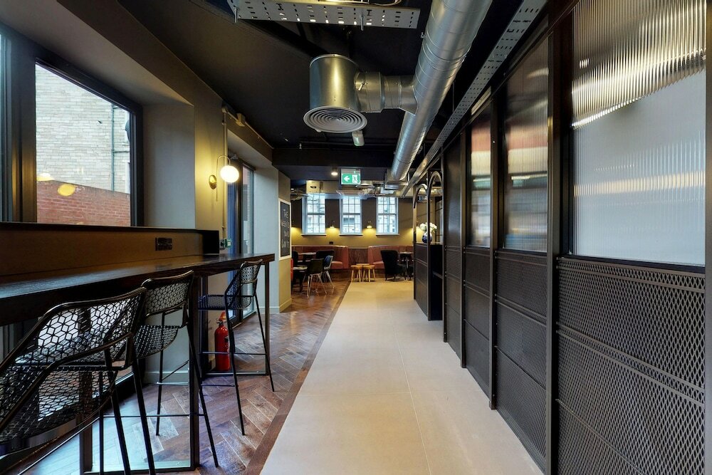 Фото 166919390004