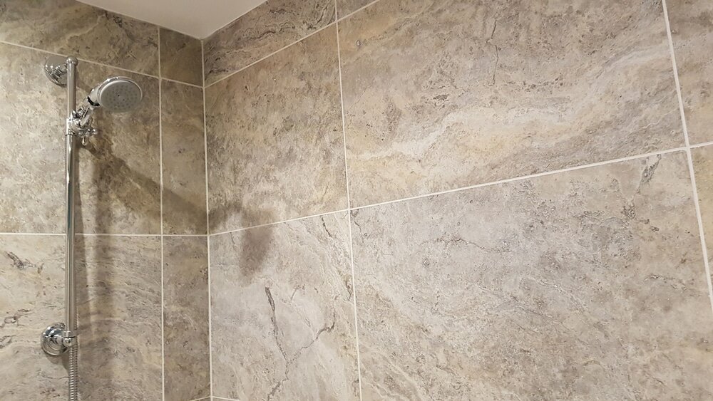 Фото Authentic Central 3-Bedroom Apartment