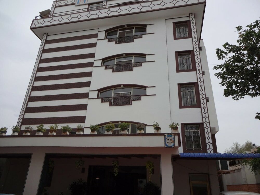 Фото Nahar Manchester Inn