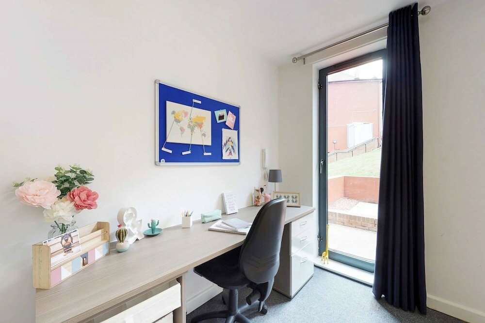 Фото 166919390004