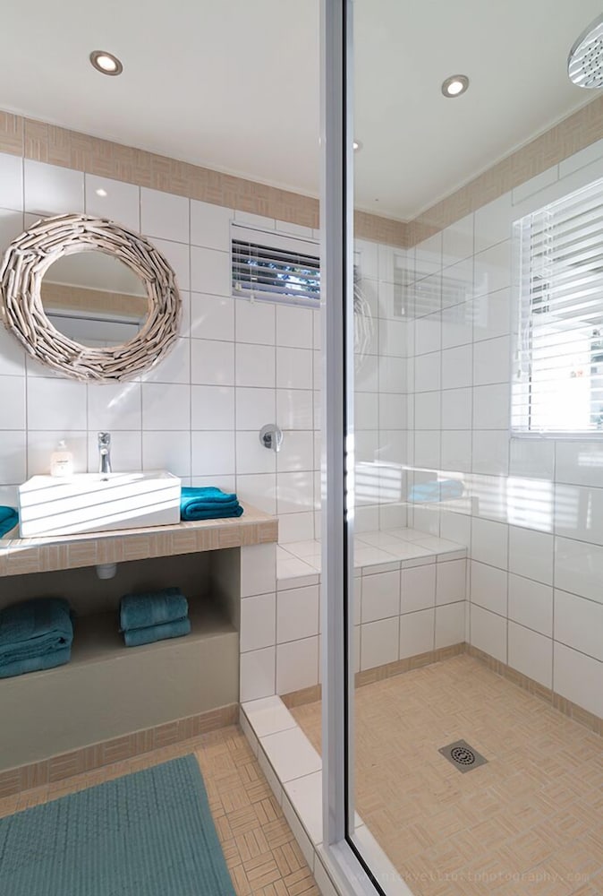 Фото Watercolours Studios