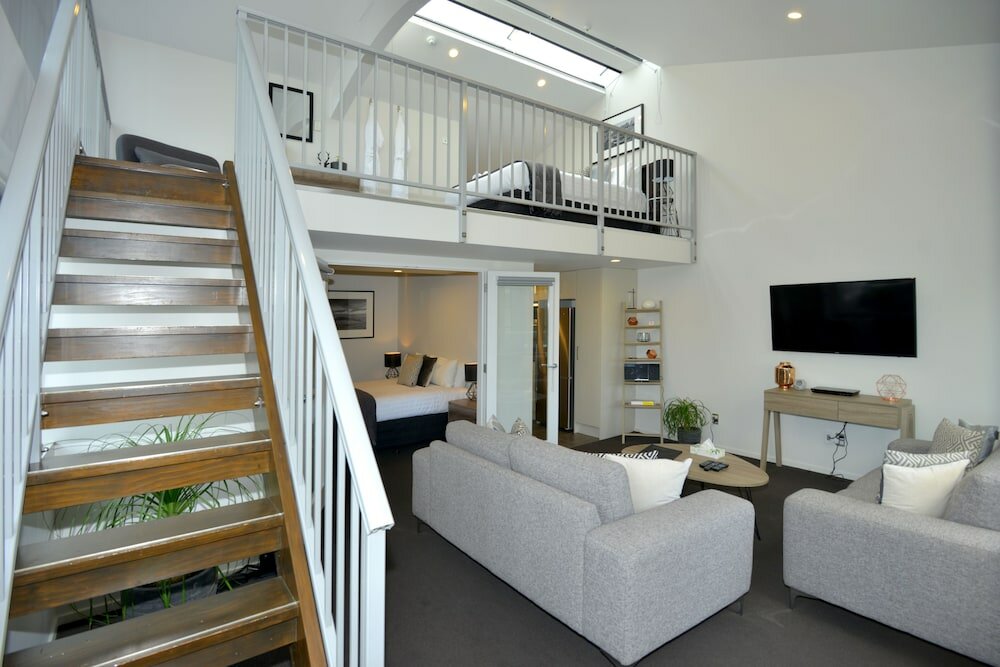 Фото Southwark Hotel & Apartments