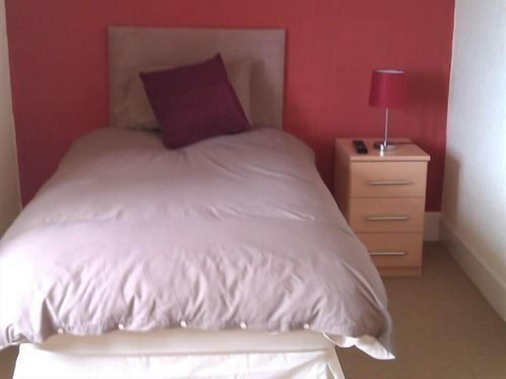 Фото Harbour House B&b