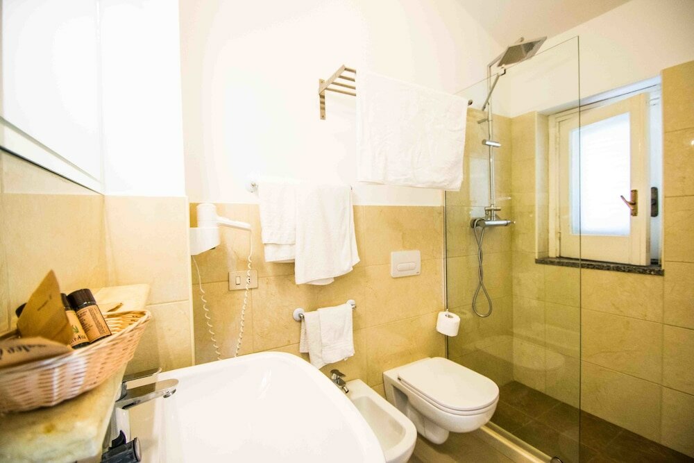 Фото Resort Hotel Rocca di Vadaro