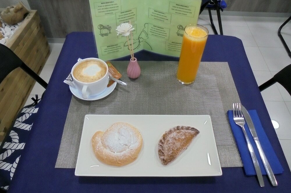 Фото Hostal Pensió Maricel