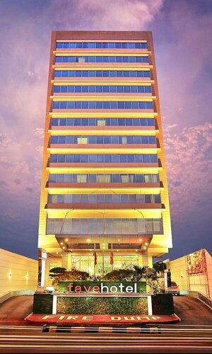 Отель Favehotel Manahan в Суракарте