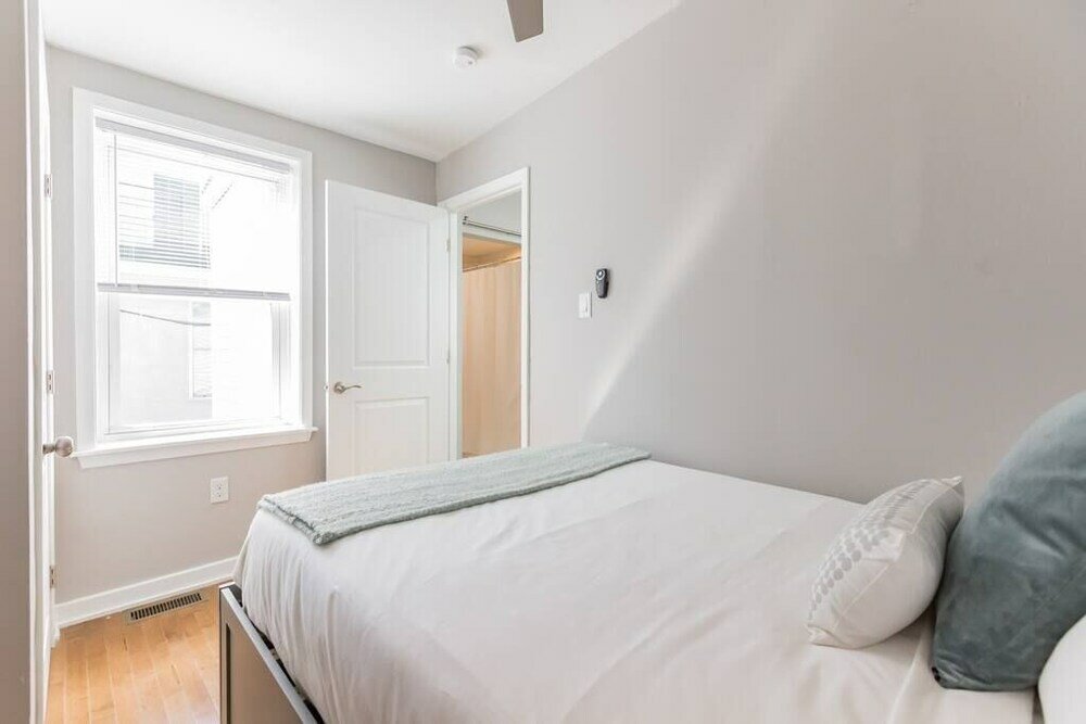 Фото 1838 Webster