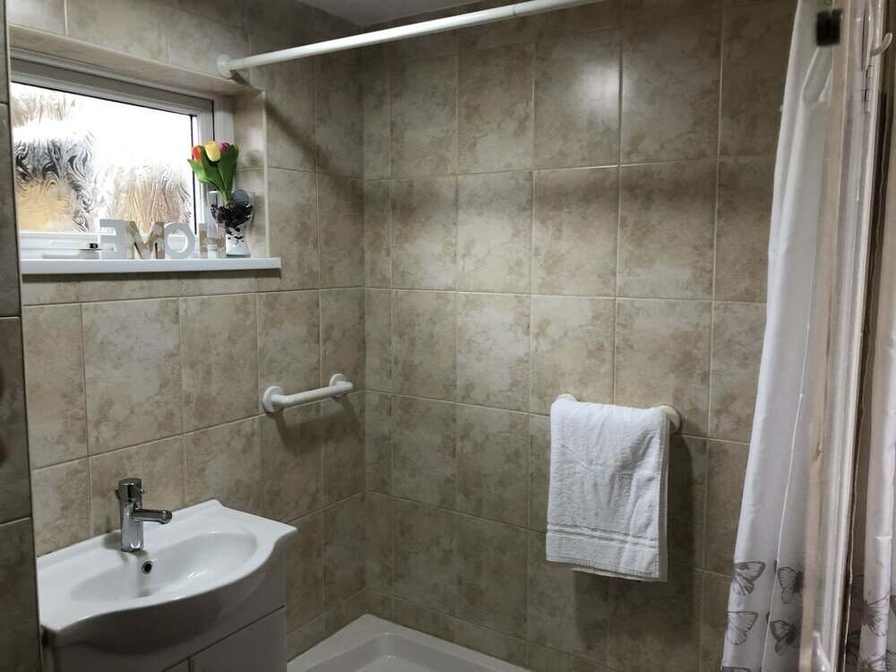 Фото B'ham Nec Hs2