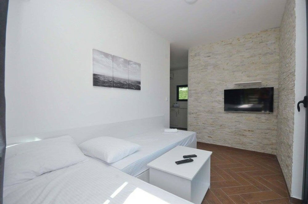 Фото Apartments Jadranski Biser