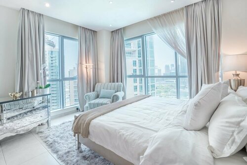 Жильё посуточно Downtown Apartments with Fountain and Burj Khalifa View в Дубае