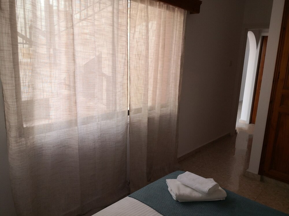 Фото Seashell Apartments