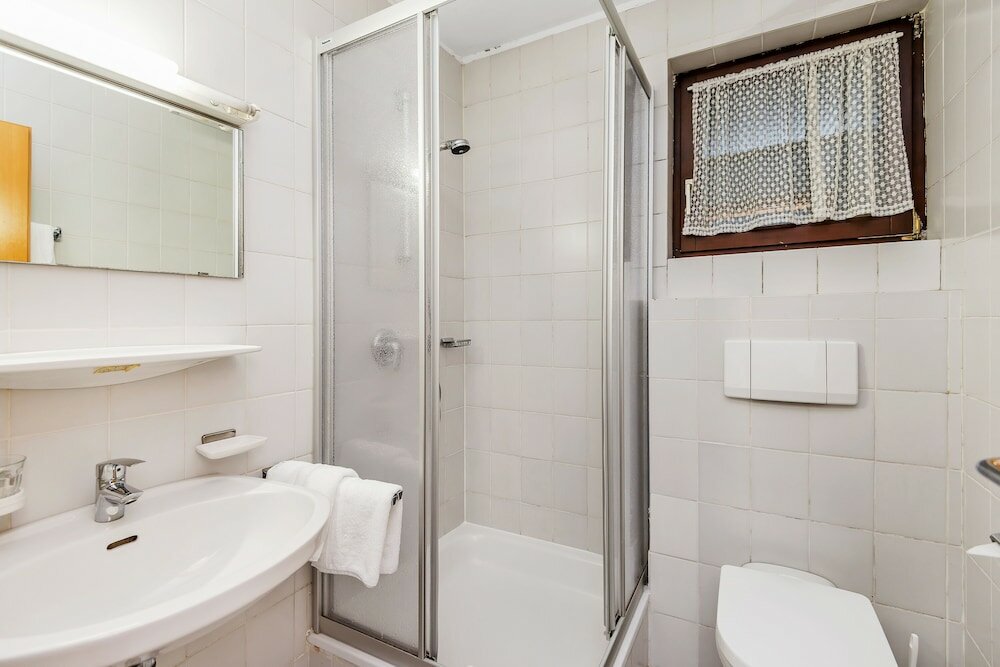 Фото Hotel Sylvia by Skinetworks