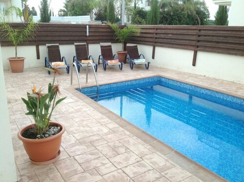 Гостиница Luxury Villa - Private Pool and Wifi Perfect Location for a Holiday