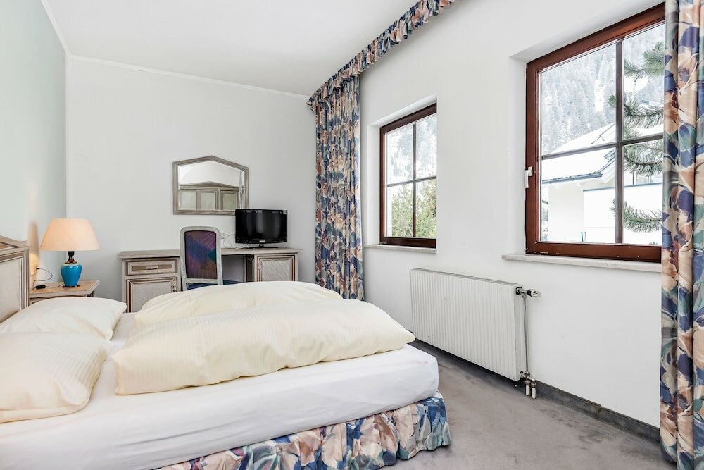 Фото Hotel Sylvia by Skinetworks