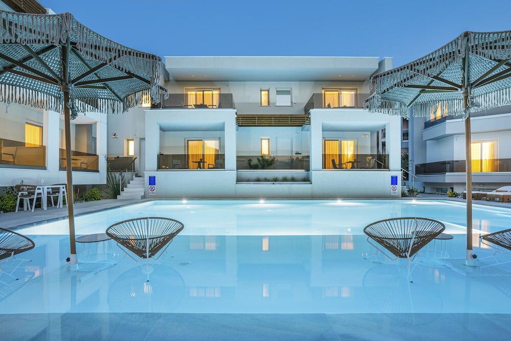 Фото Mirablue Luxury Residences