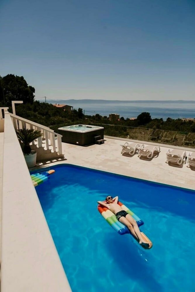 Фото Villa Hills