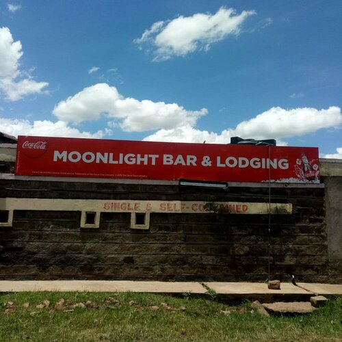 Гостиница Moonlight Bar & Lodging в Накуру