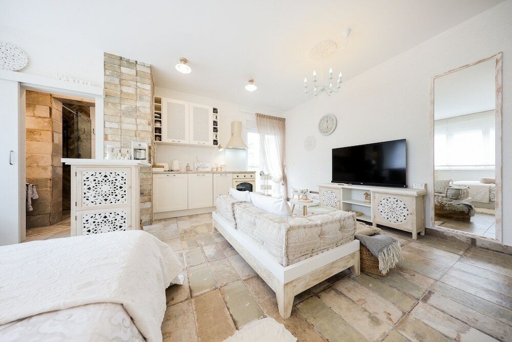 Фото Ika Boutique Luxury Apartments