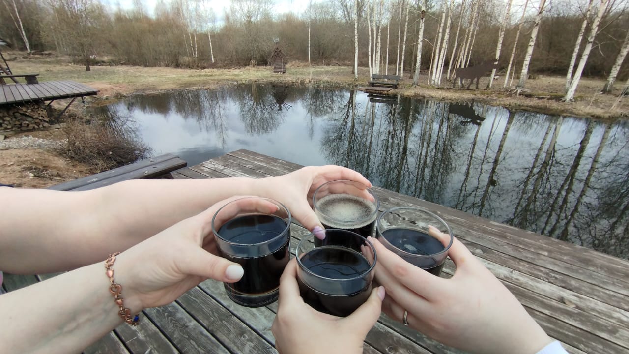 Фото Дом у пруда