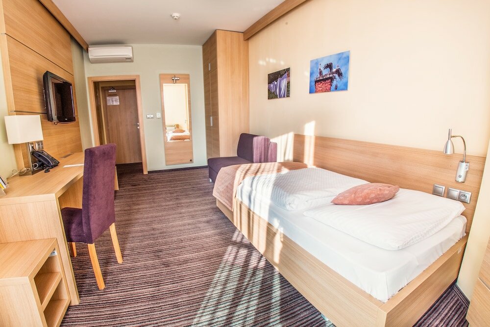 Фото Alexandra Business Hotel