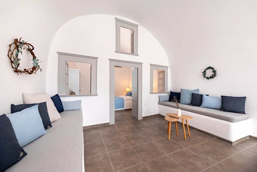 Фото Santorini Caves