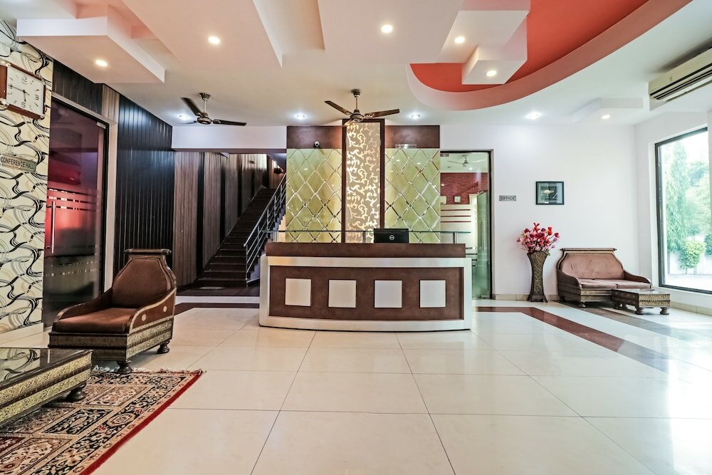 Фото отеля 2