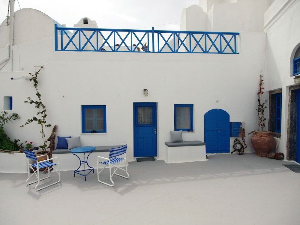 Фото Santorini Caves