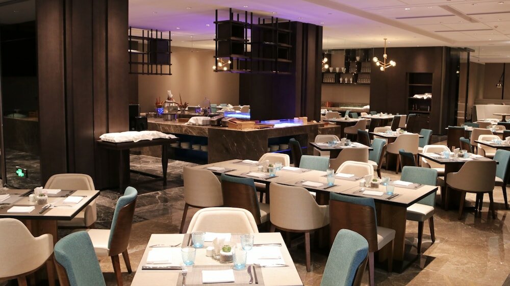 Фото Howard Johnson Wyndham Downtown Hotel Chongqing