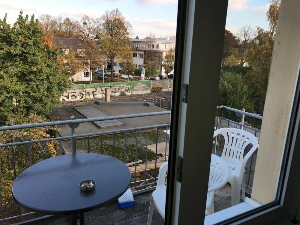 Фото A&s Ferienwohnungen Bonnerstraße 62