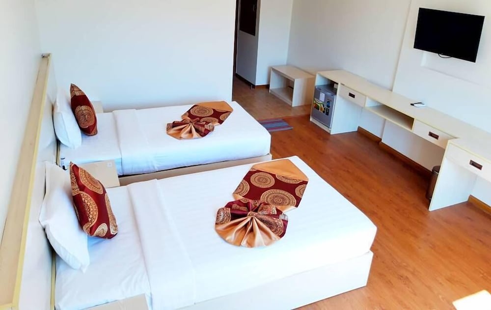 Фото Hotel Mya Yar Pin