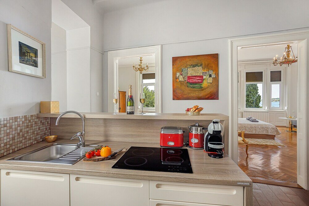 Фото Villa Muenz Luxurious Residence