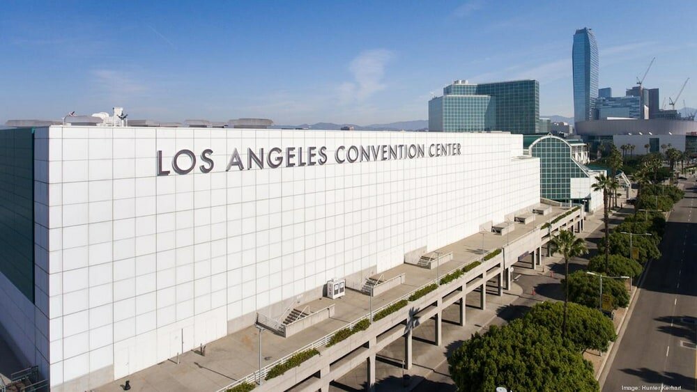 Фото Luxurious Studio City Home