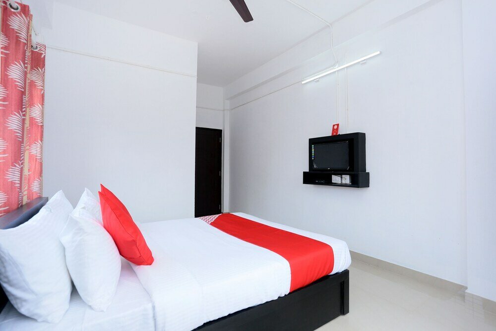 Фото Oyo 17186 Sunshine