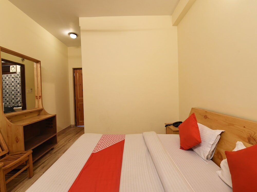 Фото Oyo Parth Regency