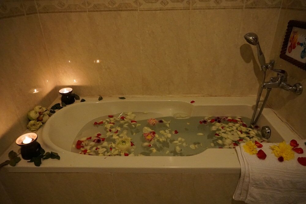 Фото WoodrootsBanteaychhmar