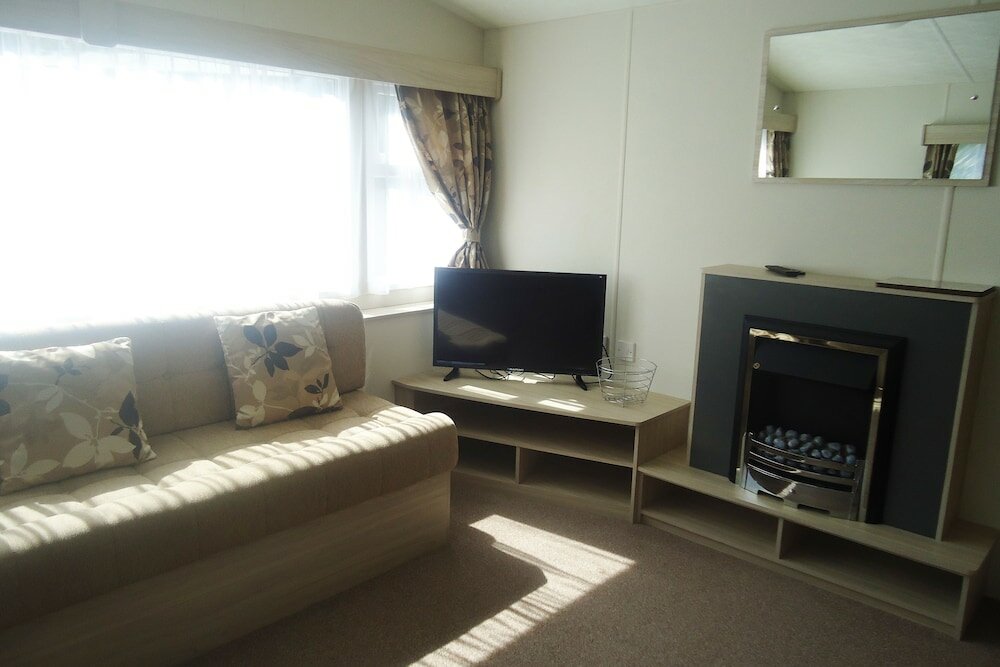 Фото Mounts Bay Caravan Park