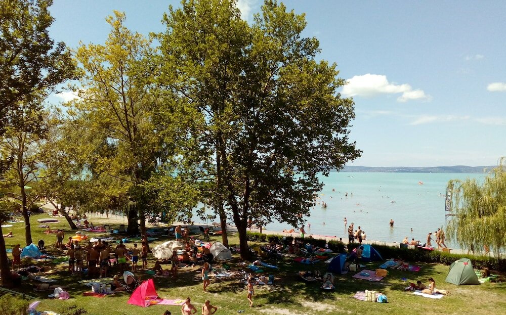 Фото Gréta Wellness Apartmanok