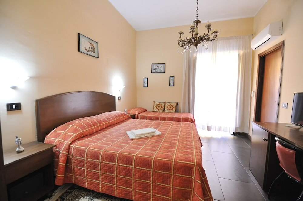 Фото Hotel Piccolo di Corduneanu Aurora