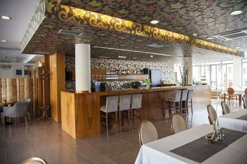 Фото Hotel Eminent