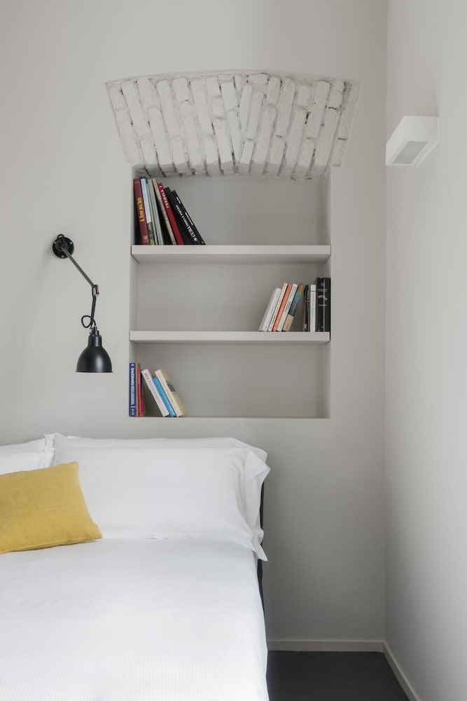 Фото Brera Apartments in Porta Ticinese