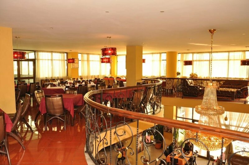 Гостиница Churchill Hotel в Аддис-Абеба