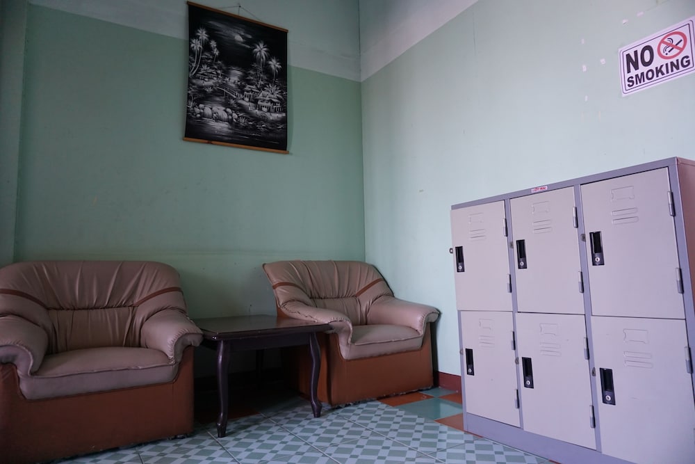 Фото Oyo 730 Meedee Hostel