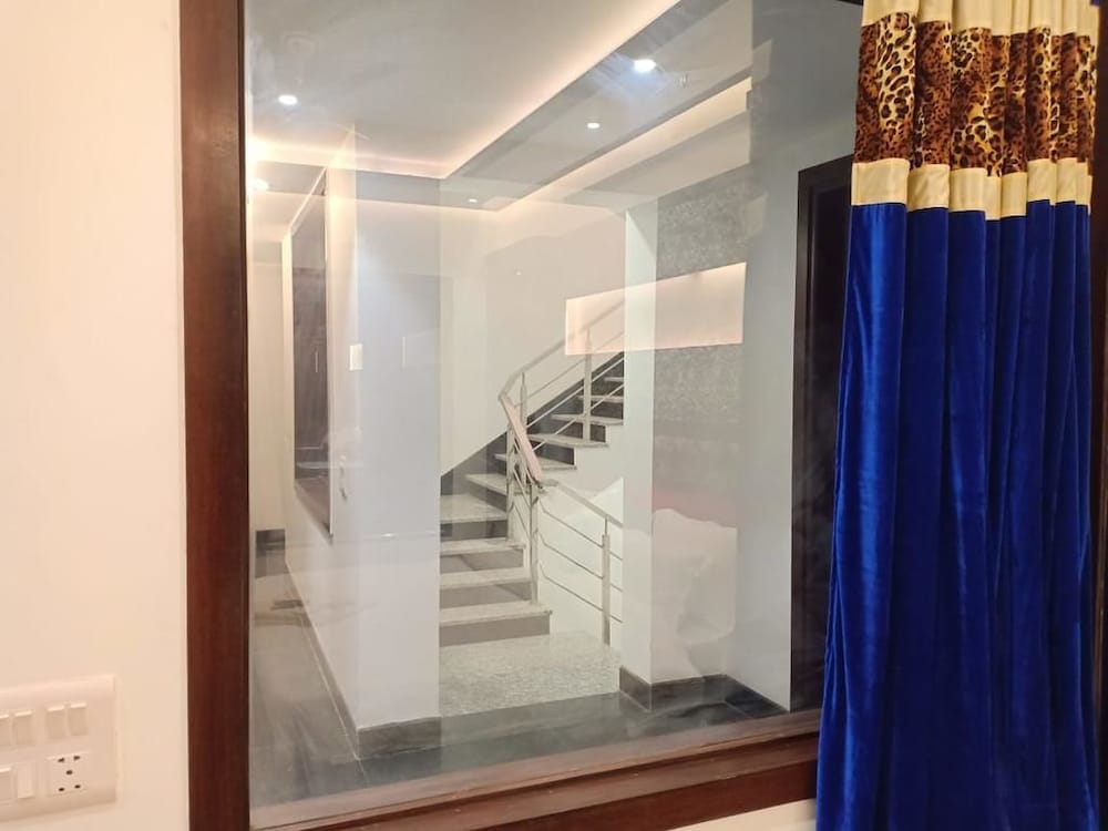 Фото Jjk Rukmini Vilas Hotels and Banquets