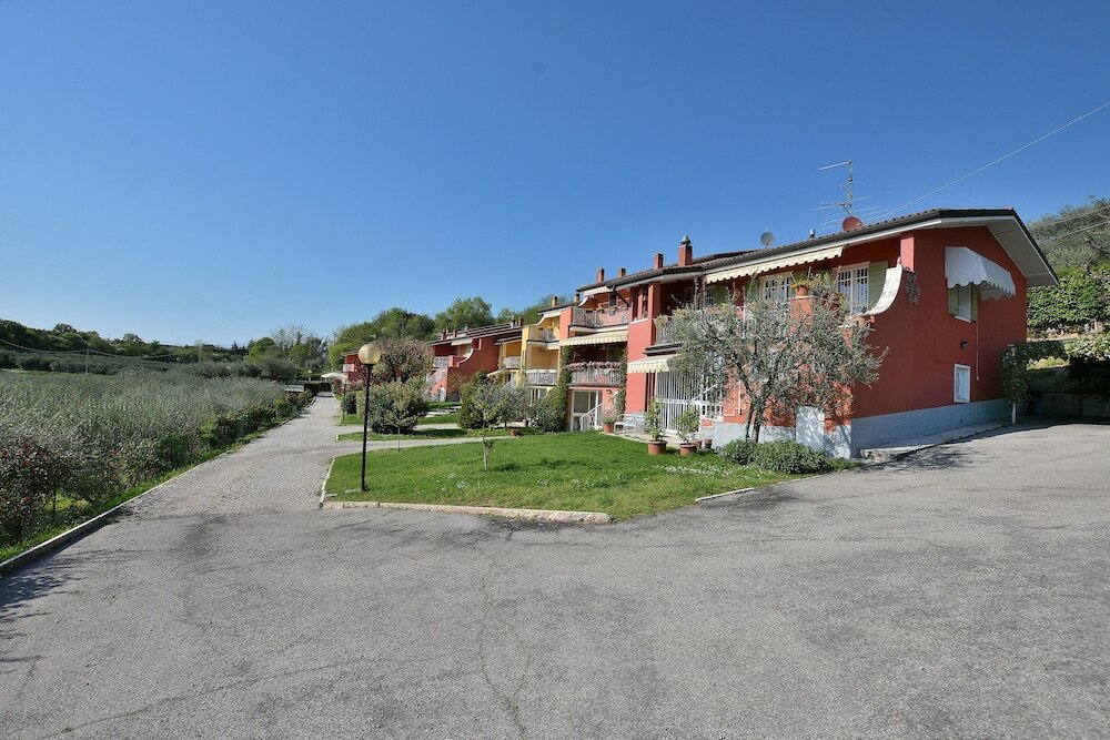 Фото Apartment Quarole With Pool