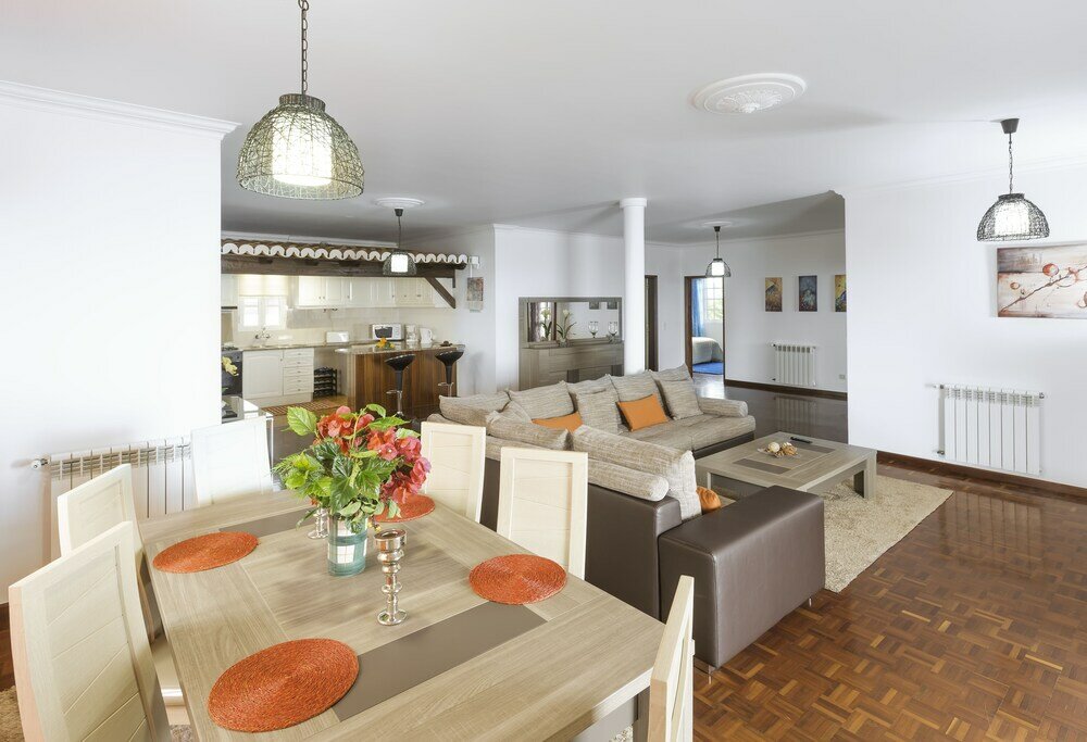 Фото Top Floor With three Balconies